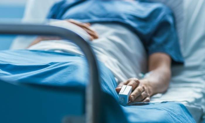paciente-hospital-covid-coronavirus-iStock-1046447804.jpg