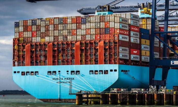 contenedores-barcos-escasez.jpg