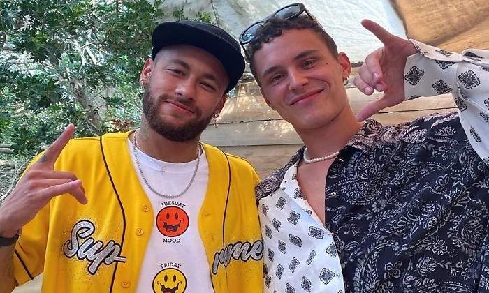 neymar-aron-piper.jpg