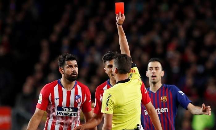 diego-costa-roja-barcelona-reuters.jpg
