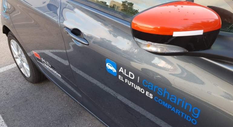 Vehículos de 'carsharing' de ALD Automotive en la sede de Majadahonda.