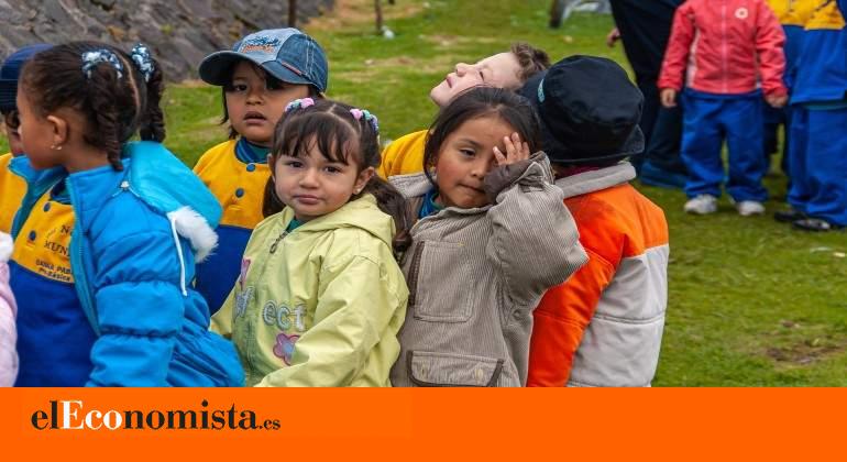 Ecuador autoriza el retorno a clases presenciales de forma ...