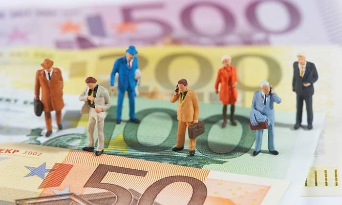 Euros-personas.jpg