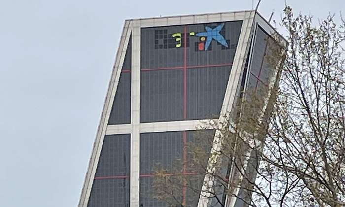 torres-kio-logo-caixabank-cambiado.jpg