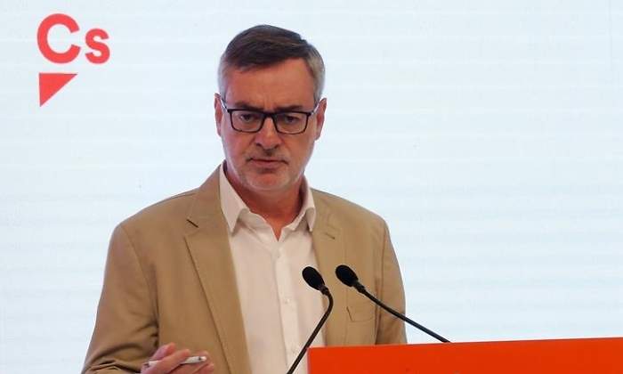 villegas-ciudadanos-15jul19-efe.jpg