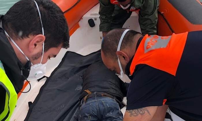 naufragio-patera-canos-meca-guardia-civil.jpg