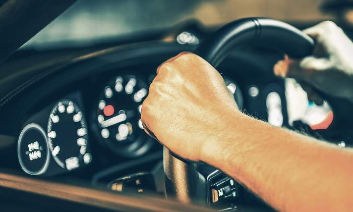 dgt-pasajero-bala-cinturon-seguridad.jpg