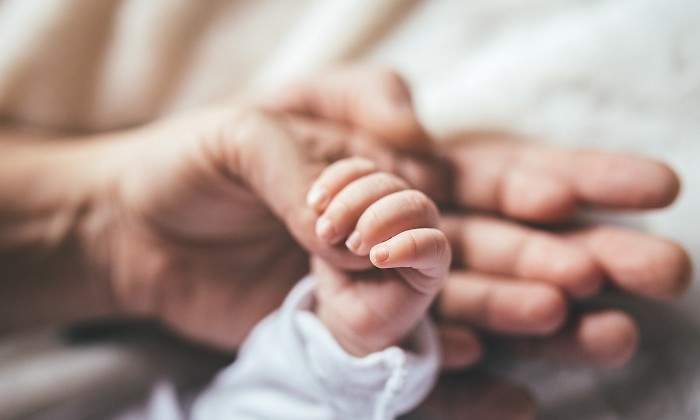 bebe-manos-istock.jpg