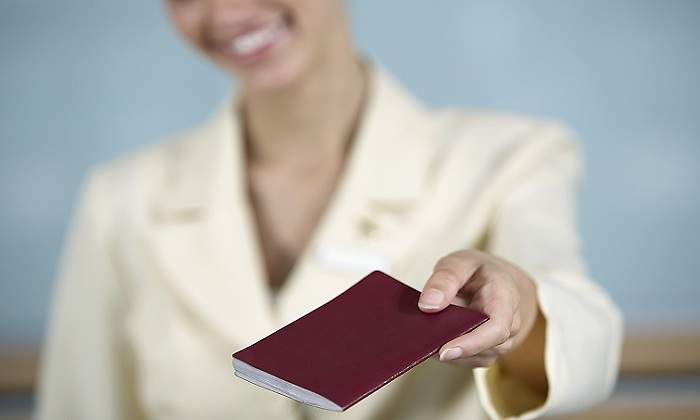 770-x-420-Entrega-de-pasaporte-Getty.jpg
