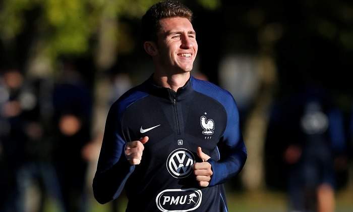 Laporte-sonrisa-entreno-Francia-2018-Reuters.jpg