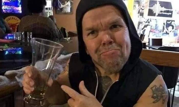 stevie-lee-jackass.jpg