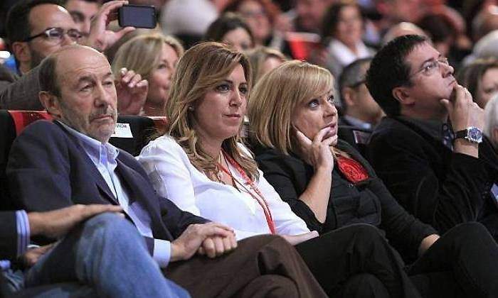 rubalcaba-aburrido-susanadiaz-efe.jpg