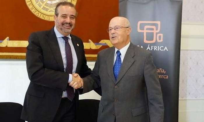 El rector de la ULPGC Rafael Robaina y Jos Segura director de Casa frica