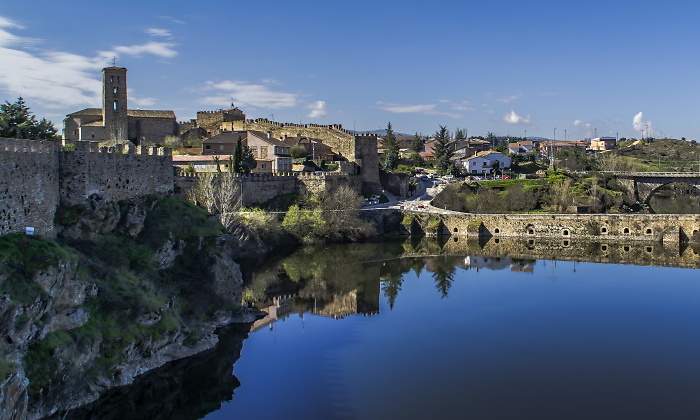 buitrago-de-lozoya-dreamstime.jpg