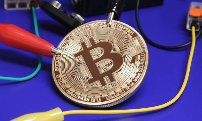 bitcoin-cables-energia-dreams.jpg