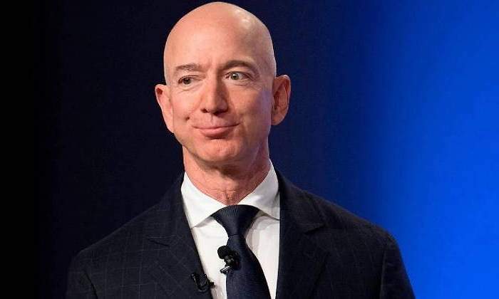 jeff-bezos-dona-100-millones-770.jpg