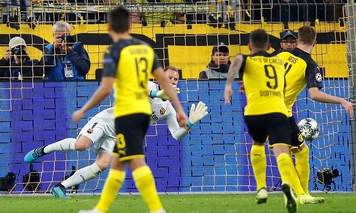 terstegen-penalti-parado-dortmund-reuters.jpg