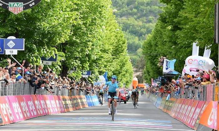 pello-bilbao-gana-etapa6-giro.jpg