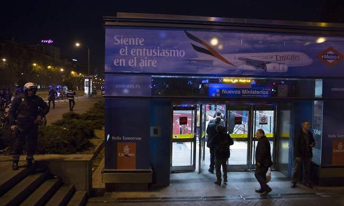nuevos-ministerios-metro-policia-reuters.jpg