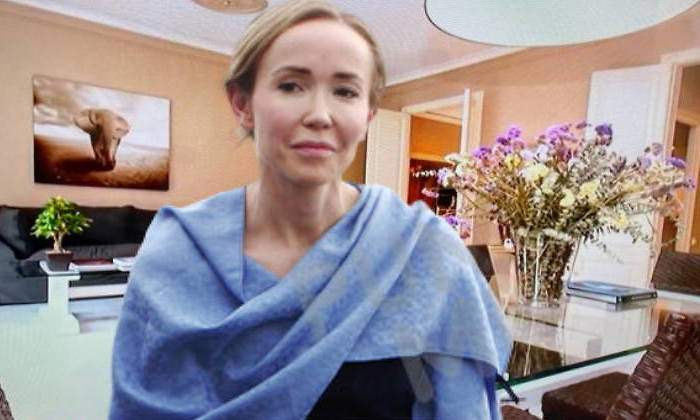 angela-mujer-mainat-pisazo-euros-770.jpg