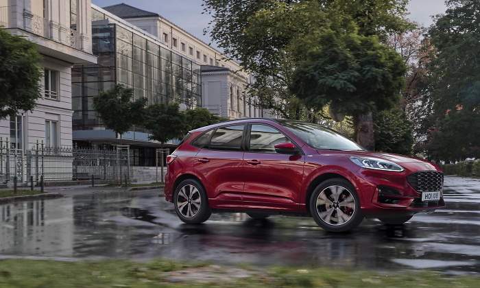ford-kuga-apertura.jpg