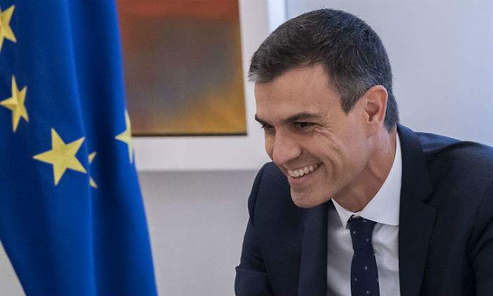 sanchez-pedro-bandera-europa.jpg