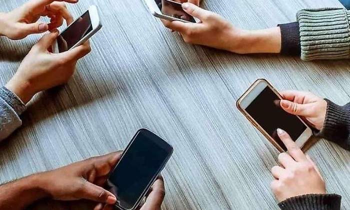 celulares.jpg