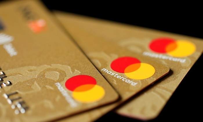 Tarjetas-de-credito-Reuters.jpg
