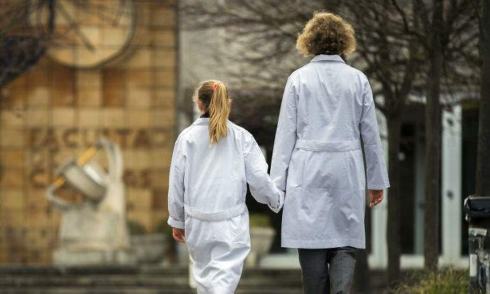 La-mujer-en-la-ciencia-de-la-Universidad-de-Cantabria_m-defini.jpg
