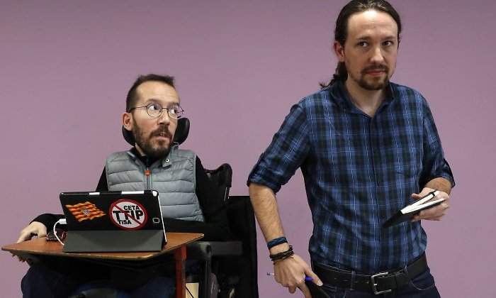 echenique-iglesias-fondomorado.jpg