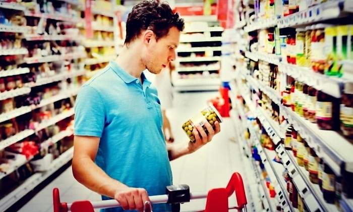 etiquetado-alimentos-consumo-alamy.jpg