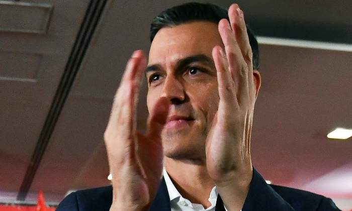 sanchez-aplauso-efe.jpg