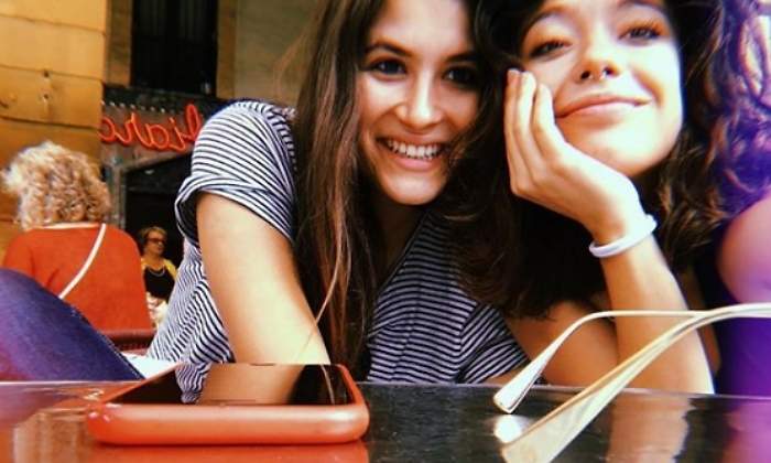anna-novia-beso770.jpg