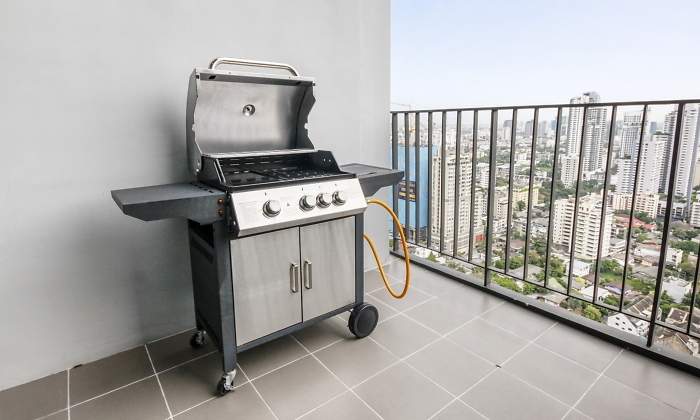 barbacoa-terraza-balcon-legal-dreamstime.jpg