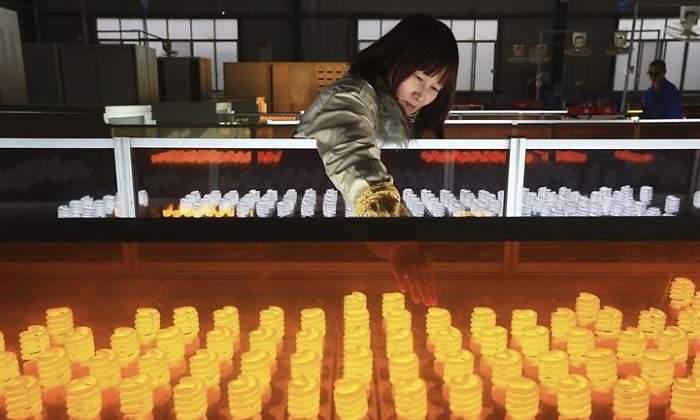 china-industria-trabajadora-bombillas-efe-770x420.jpg