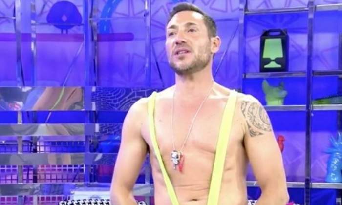 antonio-david-desnudo-770.jpg