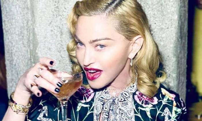 madonna-topless-770.jpg