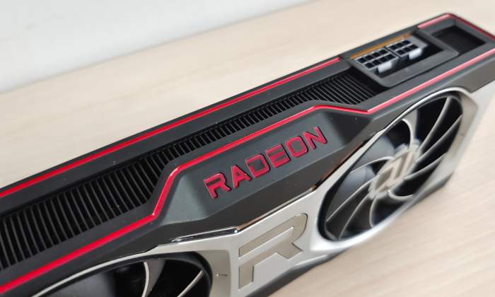 amd-radeon-rx-6700-xt-1.jpg