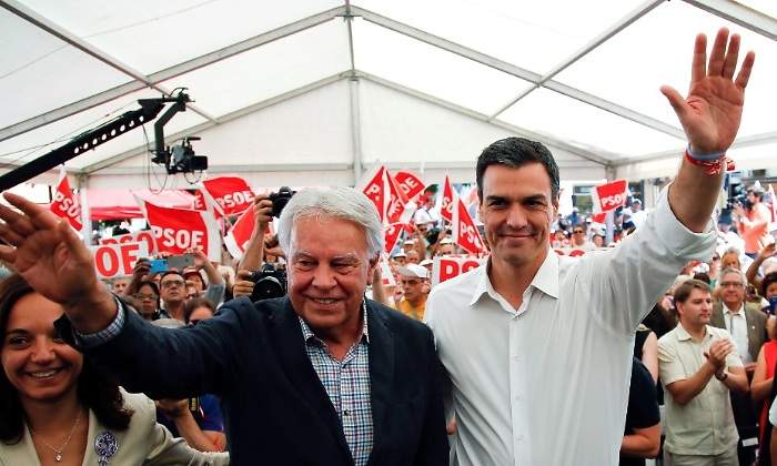 felipe-gonzalez-pedro-sanchez-mitin-reuters.jpg