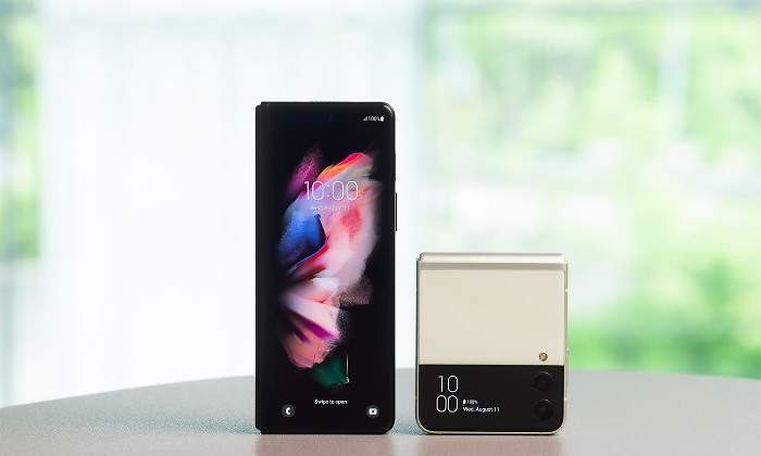 Samsung-GZFold3-1.jpg