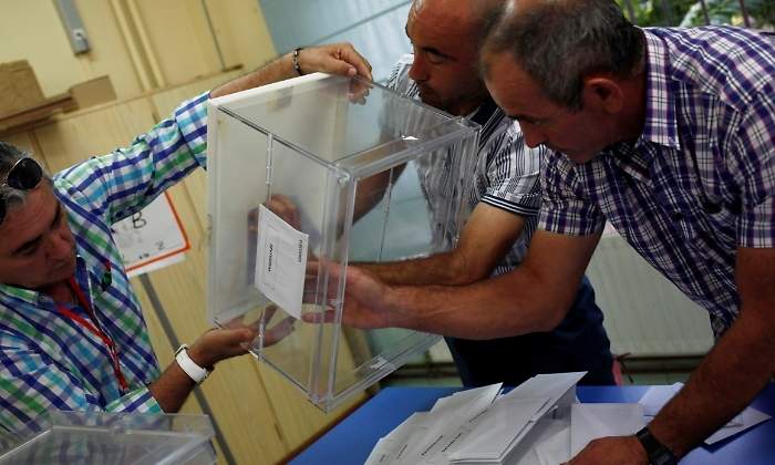 urna-elecciones-generales-2016-reuters.jpg