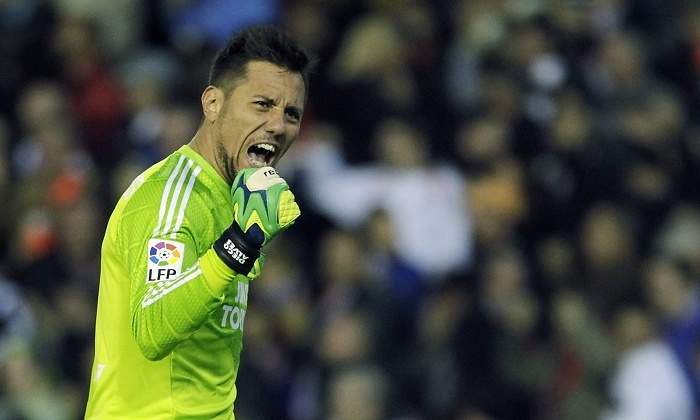 Diego-Alves-Celebra-Valencia-2016-reuters.jpg