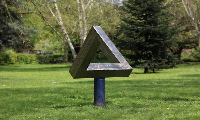 triangulo-imposible.jpg