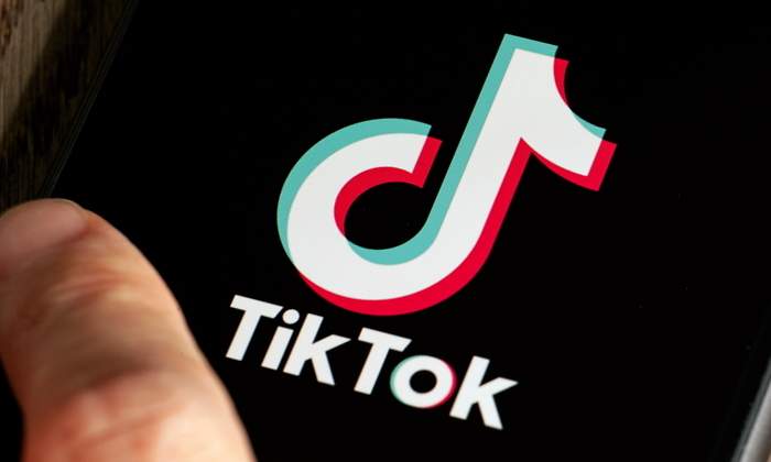 tiktok-logo-movil-recurso-dreamstime.jpg