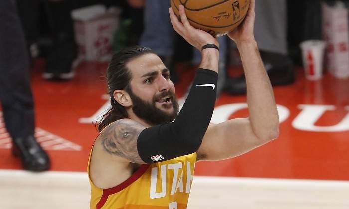 Ricky-Rubio-tiro-suspension-2018-efe.jpg