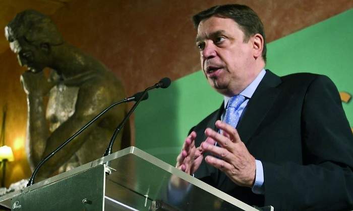 luis-planas-ministro-agricultura-efe.jpg
