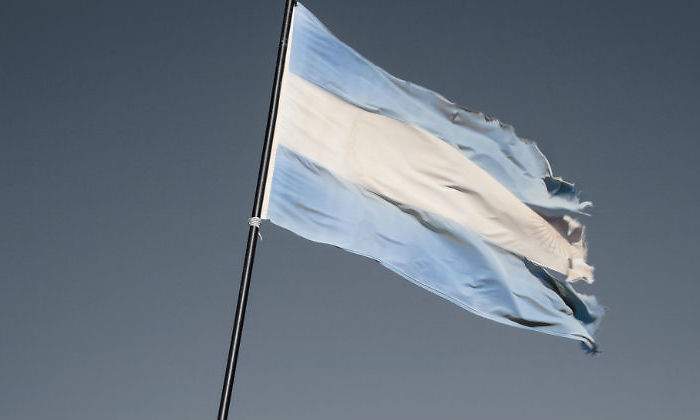 Argentina-bandera-rota-Getty.jpg