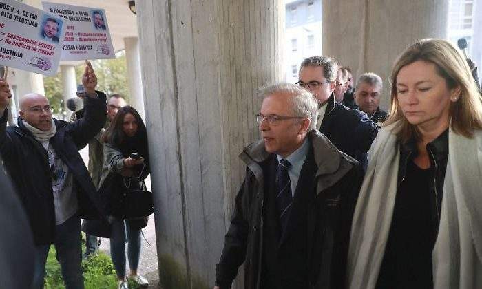 lanchares.dimite-caso-angrois.jpg