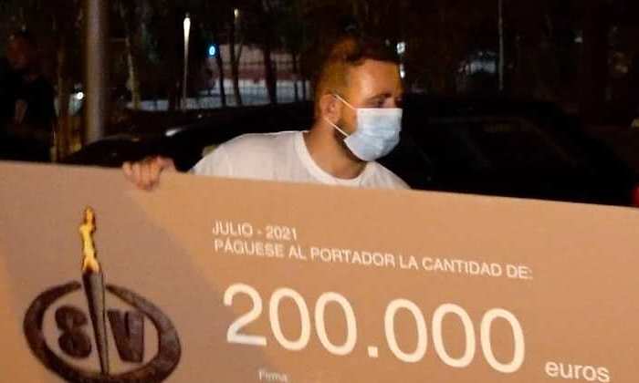 david-flores-cheque.jpg