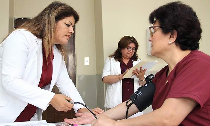 obstetra-certificacion-sineace.jpg